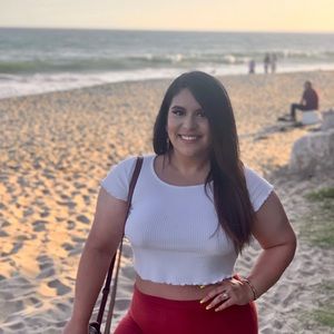 Meet your Posher, Dalia